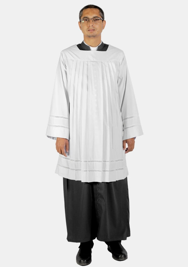 Spitzen-Überkleid mit quadratischem Ausschnitt
