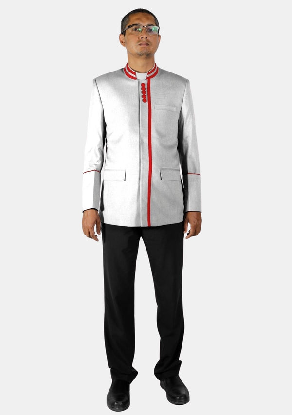 Pastor Weiß mit roter Besatzjacke
