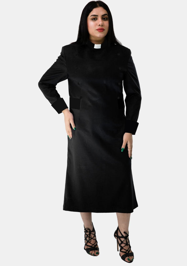 Schwarzes Priesterkleid für Damen mit Designerknöpfen